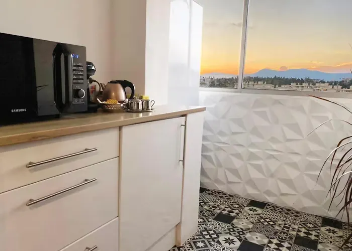 Vue Panoramique - Terrasse - Climatisation - 2 Bedrooms - Wifi - Cuisine - Tramway * Nice