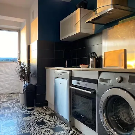 Panoramic Sea View - Terrace - Air Conditioning - 2 Bedrooms - Wifi - Kitchen - Tram *