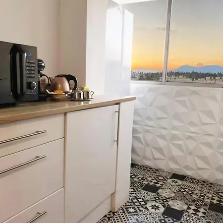 Panoramic Sea View - Terrace - Air Conditioning - 2 Bedrooms - Wifi - Kitchen - Tram * Νίκαια